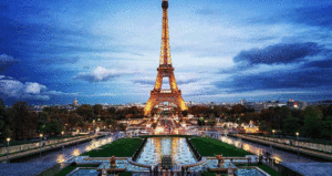 Read more about the article Eiffel Tower